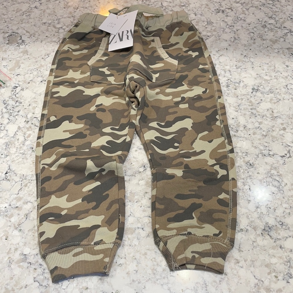 NWT Zara boys camo sweats 3-4y
